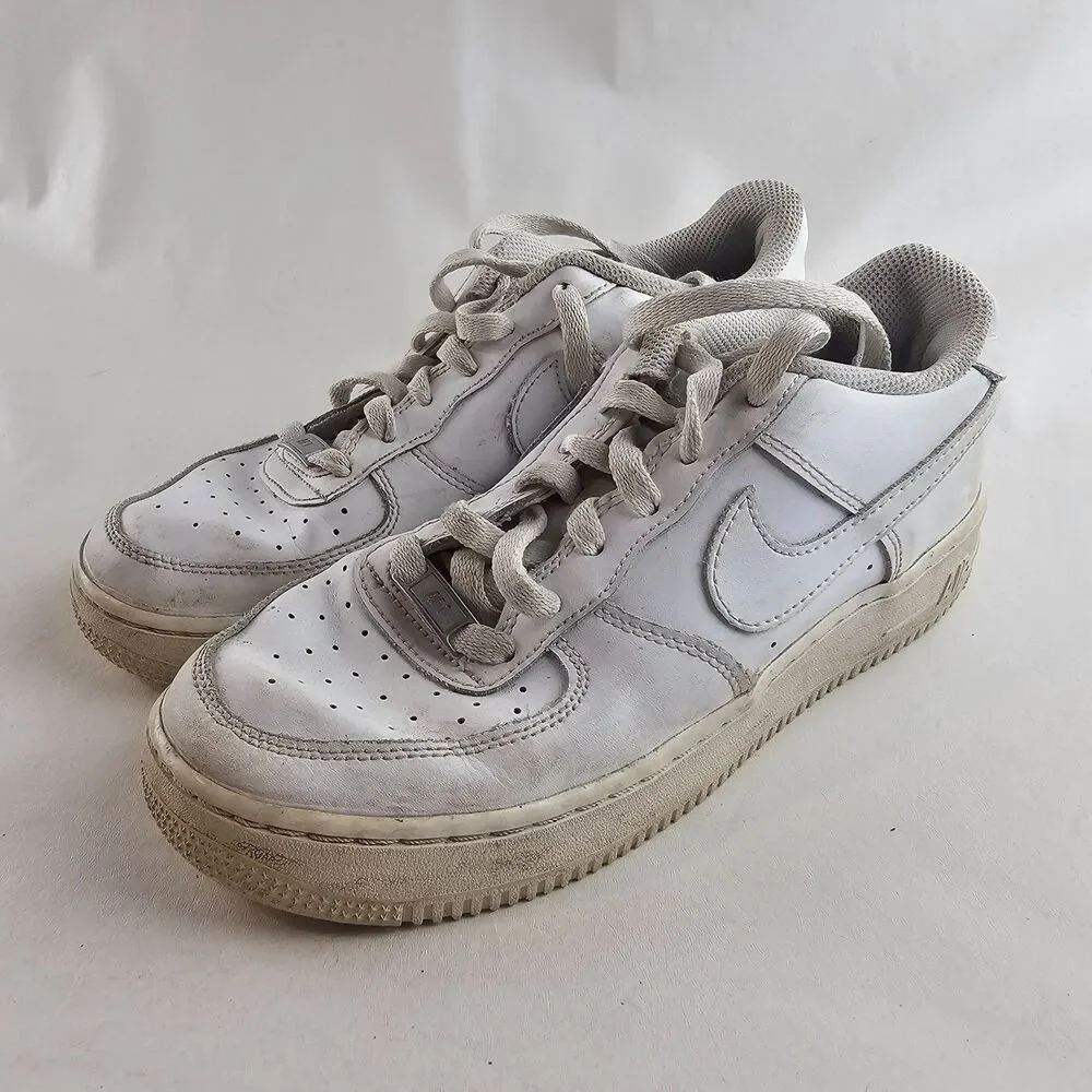 Nike Air Force 1 '07 Low White Sneakers Mens Size 7Y Womens 8.5 Leather Casual